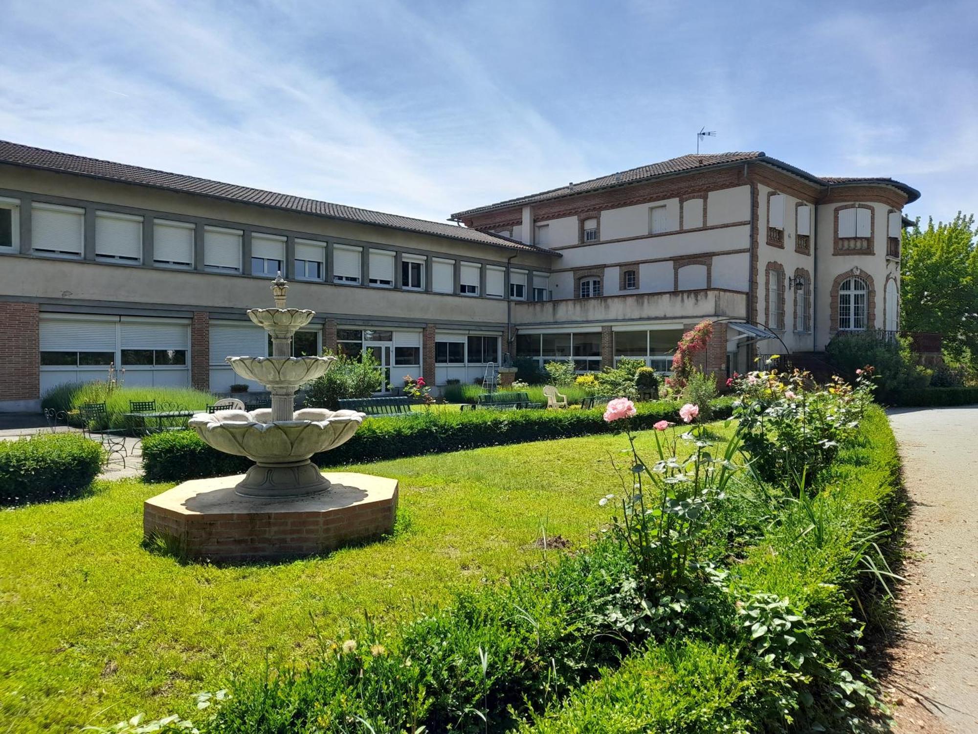 Centre Louis Ormières Hotel Montauban